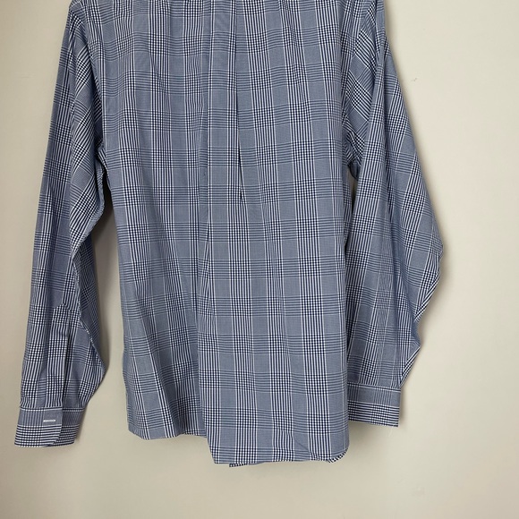 BROOKS BROTHERS BUTTON DOWN SHIRT - Picture 6 of 7
